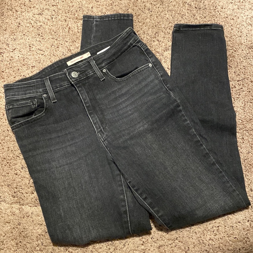 Levi Brand Black Skinny Jeans - HIGH RISE SKINNY - size 29